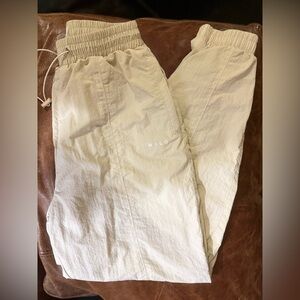 Beige Lightweight Joggers 🤍